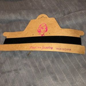Black choker
